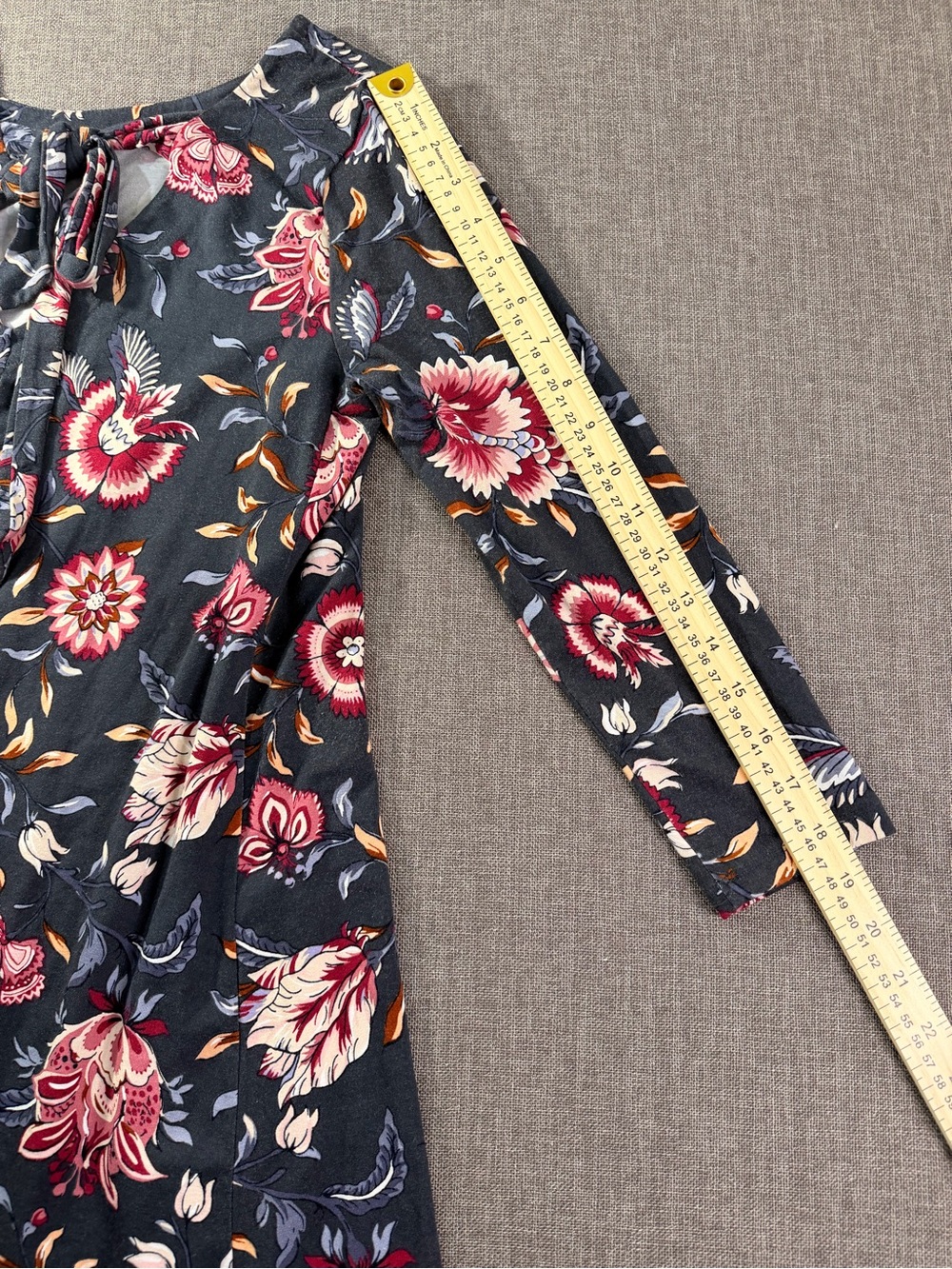 Loft Women’s Black/Red Floral Midi Dress Size Small - Picture 5 of 7